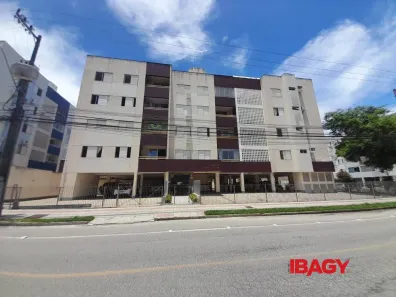 Apartamento com 3 Quartos para alugar, 81m² no Córrego Grande, Florianópolis