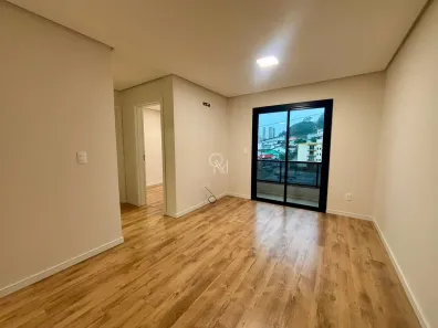 Apartamento com 2 Quartos para alugar, 71m² no São Luiz, Caxias do Sul