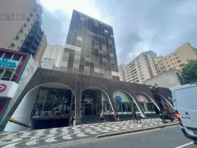 Sala Comercial com 6 Quartos para venda ou aluguel, 135m² no Centro, Curitiba
