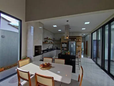 Casa com 3 Quartos à venda, 200m² no Anápolis City, Anápolis