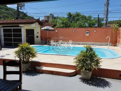 Sobrado com 5 Quartos à venda, 500m² no Sumaré, Caraguatatuba