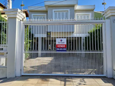Casa com 4 Quartos à venda, 221m² no Espírito Santo, Porto Alegre