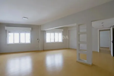 Apartamento com 3 Quartos para alugar, 130m² no Rio Branco, Porto Alegre
