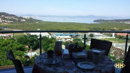Casa com 4 Quartos à venda, 350m² no Saco Grande, Florianópolis