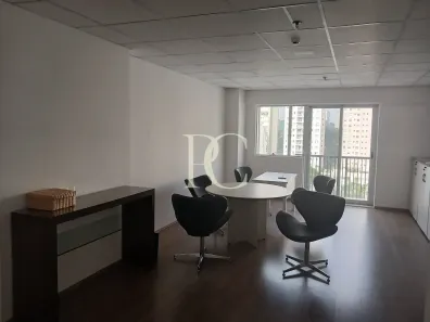 Sala Comercial para alugar, 39m² no Santo Amaro, São Paulo