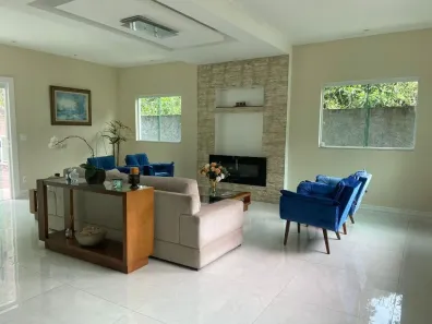 Casa com 3 Quartos para venda ou aluguel, 398m² no Quitandinha, Petrópolis