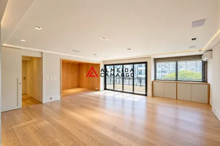 Apartamento com 4 Quartos para alugar, 200m² no Jardim Europa, São Paulo