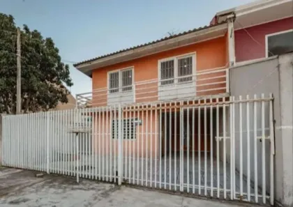Sobrado com 4 Quartos à venda, 155m² no Sítio Cercado, Curitiba