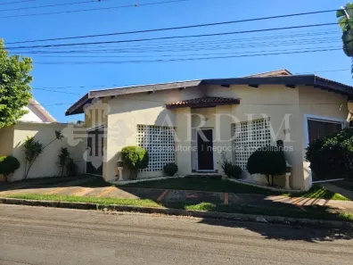 Casa de Condomínio com 3 Quartos para alugar, 260m² no Dois Córregos, Piracicaba