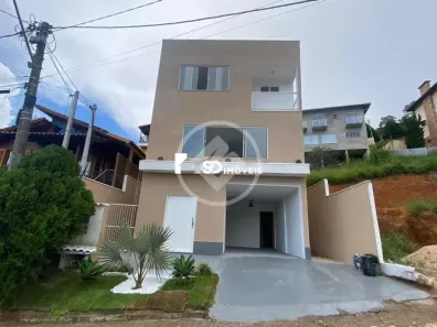 Casa de Condomínio com 3 Quartos à venda, 217m² no Albuquerque, Teresópolis