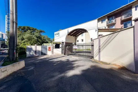Apartamento com 3 Quartos para alugar, 68m² no Campo Comprido, Curitiba