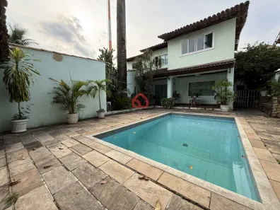 Casa com 5 Quartos à venda, 367m² no Taquara, Rio de Janeiro