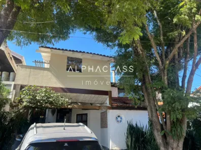 Casa de Condomínio com 3 Quartos para alugar, 244m² no Alphaville, Santana de Parnaíba