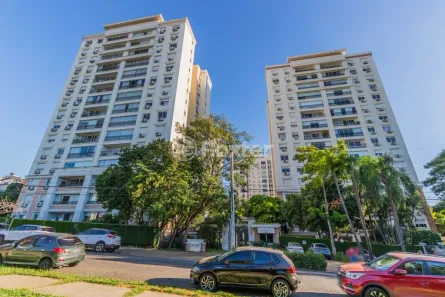 Apartamento com 3 Quartos à venda, 81m² no Passo da Areia, Porto Alegre