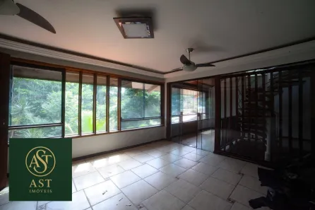 Casa com 5 Quartos à venda, 412m² no Baldeador, Niterói