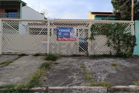 Casa com 8 Quartos à venda, 180m² no Taguatinga Norte, Brasília