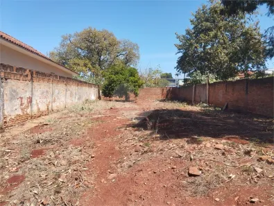 Lote/Terreno à venda, 300m² no Centro, Araraquara