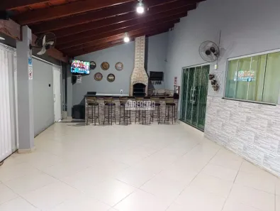 Casa com 2 Quartos à venda, 200m² no Jardim Elza Amuí IV, Uberaba