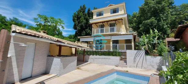 Casa de Condomínio com 4 Quartos para alugar, 270m² no Maceió, Niterói