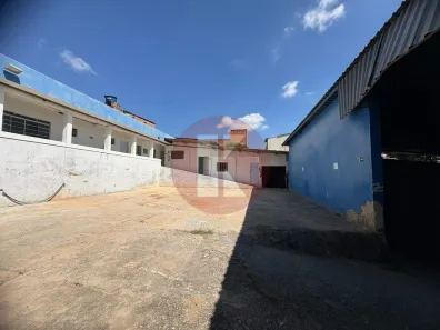 Galpão/Depósito/Armazém para alugar, 360m² no Jardim Leblon, Belo Horizonte