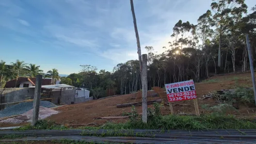 Lote/Terreno à venda, 701m² no Vina Del Mar, Juiz de Fora