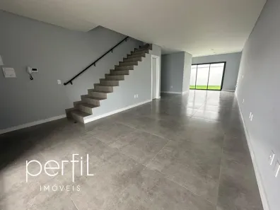 Sobrado com 3 Quartos à venda, 125m² no Saguaçu, Joinville
