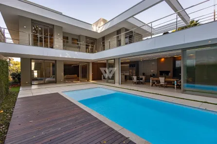 Casa de Condomínio com 3 Quartos à venda, 478m² no Campo Comprido, Curitiba