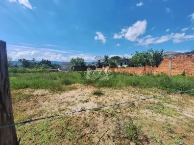 Lote/Terreno à venda, 300m² no Balneário dos Golfinhos, Caraguatatuba