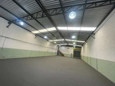 Galpão/Depósito/Armazém para alugar, 425m² no Real Parque, Campinas
