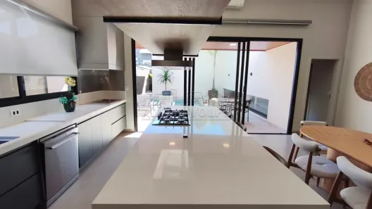 Casa de Condomínio com 3 Quartos à venda, 270m² no Vila Aviação, Bauru
