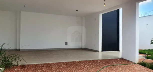 Casa com 3 Quartos à venda, 360m² no Jardim Inconfidência, Uberlândia