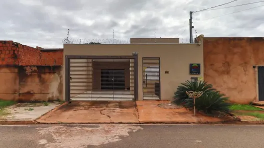 Casa com 3 Quartos para alugar, 130m² no Jardim Montevidéu, Campo Grande