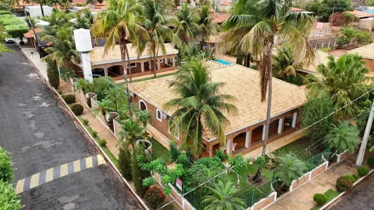 Fazenda/Sítio com 5 Quartos à venda, 489m² no , Fronteira