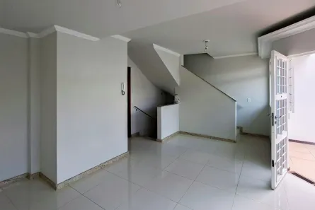 Casa com 3 Quartos à venda, 168m² no Pompéia, Belo Horizonte