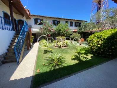 Imóvel Comercial com 9 Quartos para venda ou aluguel, 454m² no Centro, São Pedro da Aldeia
