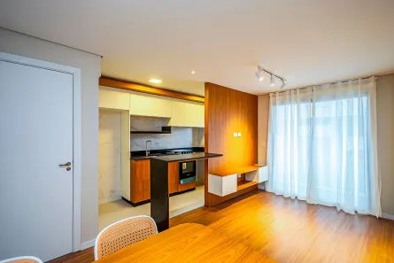 Apartamento com 2 Quartos para alugar, 53m² no Campina do Siqueira, Curitiba
