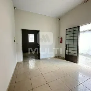 Ponto Comercial com 5 Quartos à venda, 240m² no Nossa Senhora Aparecida, Uberlândia