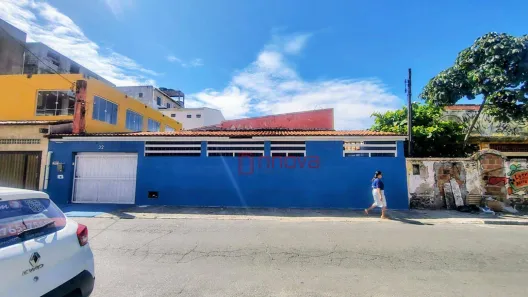 Imóvel Comercial com 3 Quartos para alugar, 235m² no Boca do Rio, Salvador