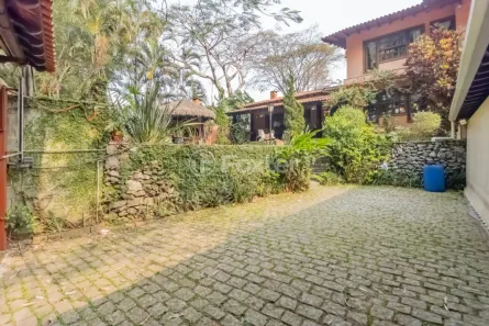 Casa de Condomínio com 3 Quartos à venda, 306m² no Parque do Castelo, São Paulo
