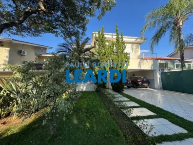 Casa de Condomínio com 4 Quartos à venda, 372m² no Alphaville, Santana de Parnaíba