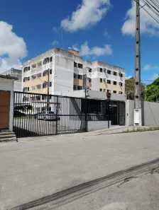 Apartamento com 2 Quartos para alugar, 55m² no Antares, Maceió