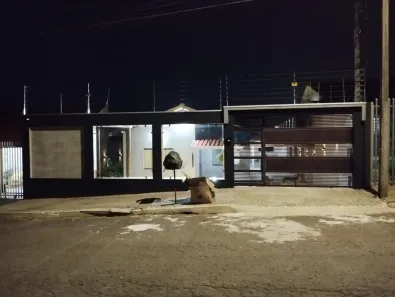 Casa com 3 Quartos à venda, 336m² no Conjunto Habitacional José Garcia Molina, Londrina