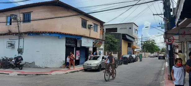 Casa com 3 Quartos à venda, 300m² no Feu Rosa, Serra