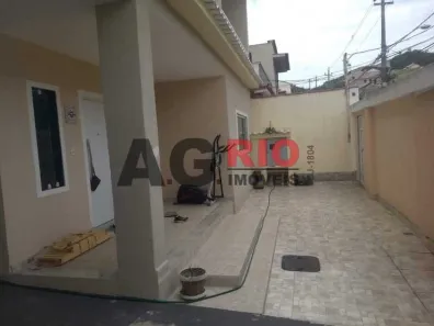 Casa com 4 Quartos à venda, 261m² no Jardim Sulacap, Rio de Janeiro