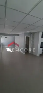 Sala Comercial à venda, 72m² no Menino Deus, Porto Alegre