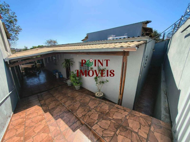 Casa com 5 quartos — Rio Branco, Belo Horizonte