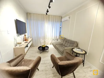 Apartamento com 3 Quartos à venda, 100m² no Centro, Florianópolis