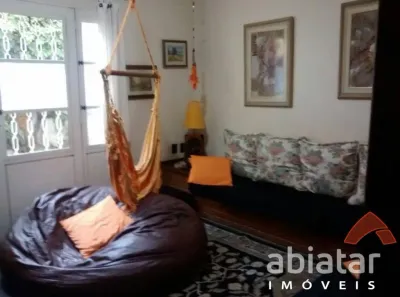 Sobrado com 3 Quartos à venda, 200m² no Arraial Paulista, Taboão da Serra