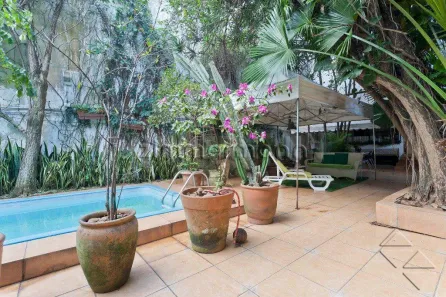 Sobrado com 4 Quartos à venda, 300m² no Sumaré, São Paulo