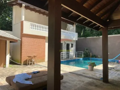Sobrado com 5 Quartos à venda, 220m² no Caraguatá, Mairiporã